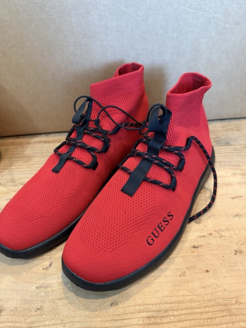 GUESS Men’s Solid Red Sock Sneakers Athletic Shoes Size 8.5